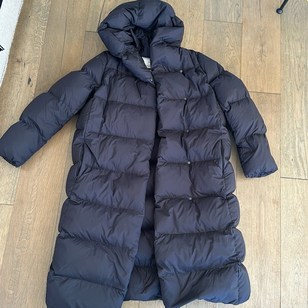 ARITZIA - Babaton The Duvet Puffer
